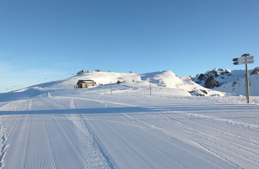 Où partir skier cet hiver : destinations pour tous les budgets