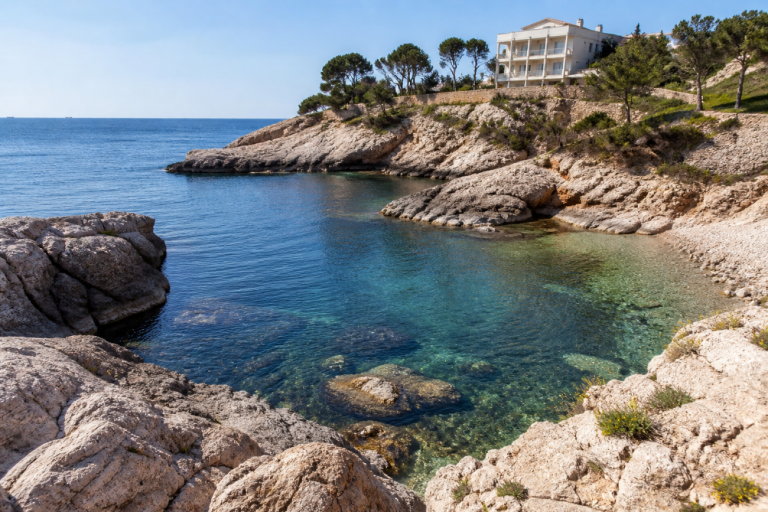 Anse de Maldorme à Marseille : Guide complet de cette calanque urbaine d'exception