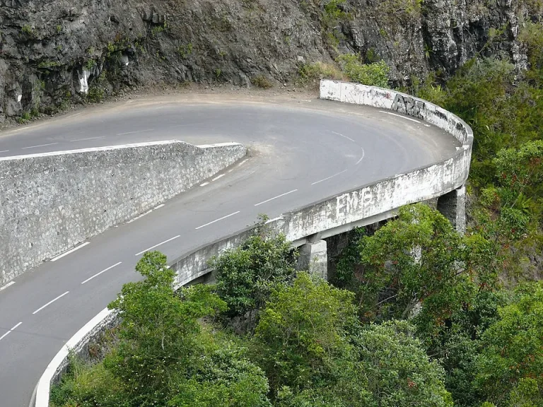 route virage cilaos